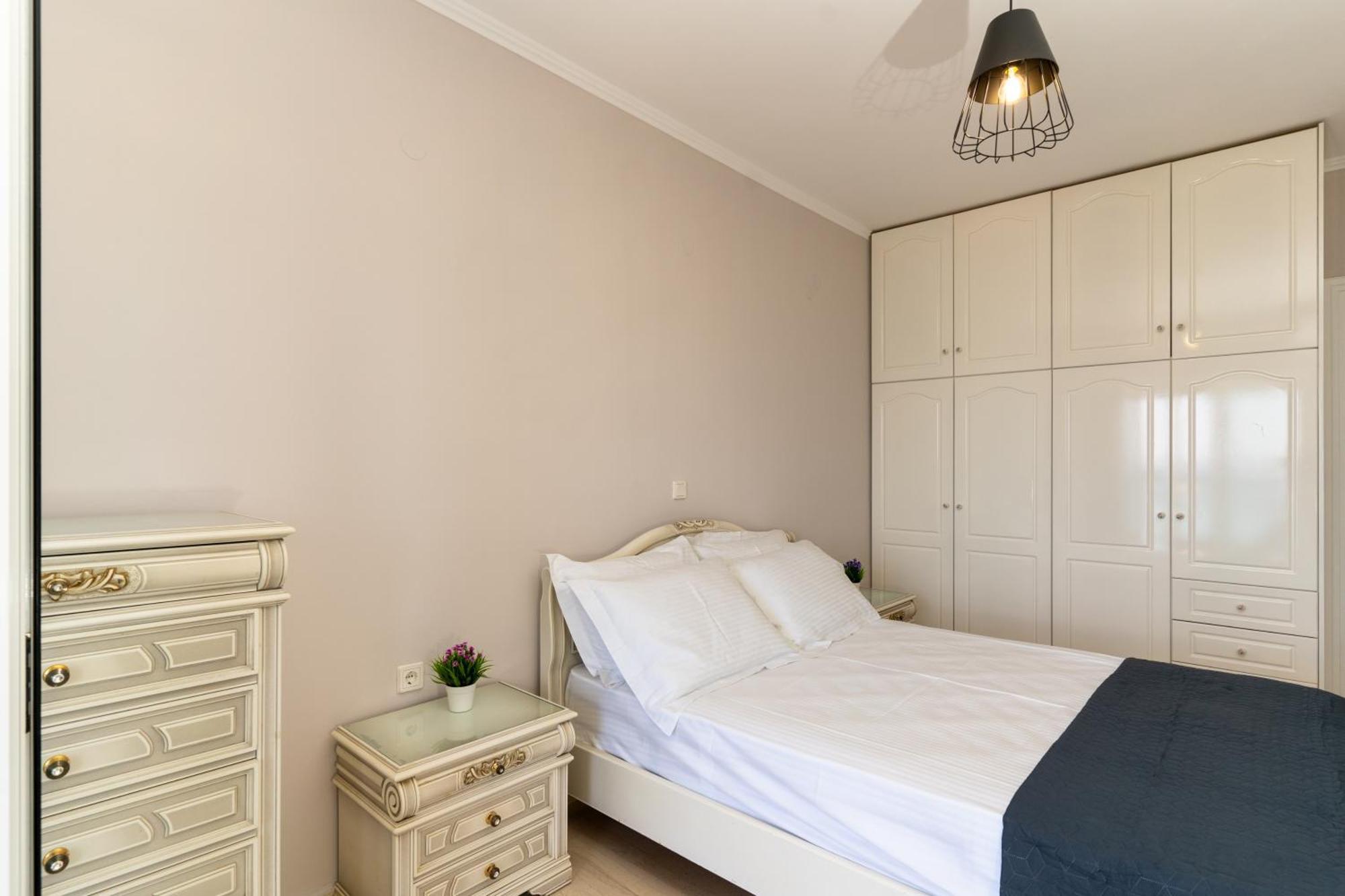 George Beachfront Apartments Литакия Номер фото