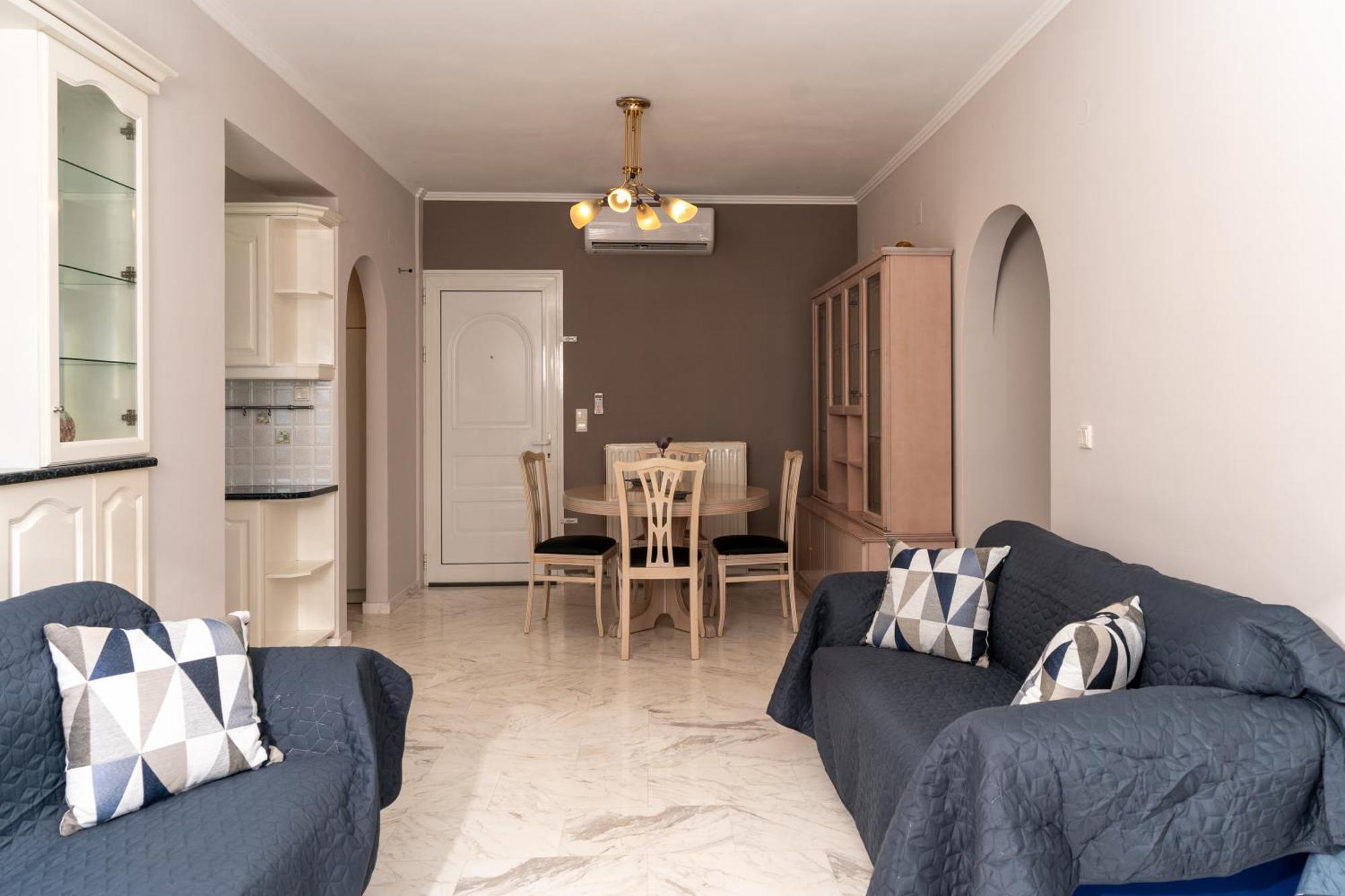 George Beachfront Apartments Литакия Экстерьер фото